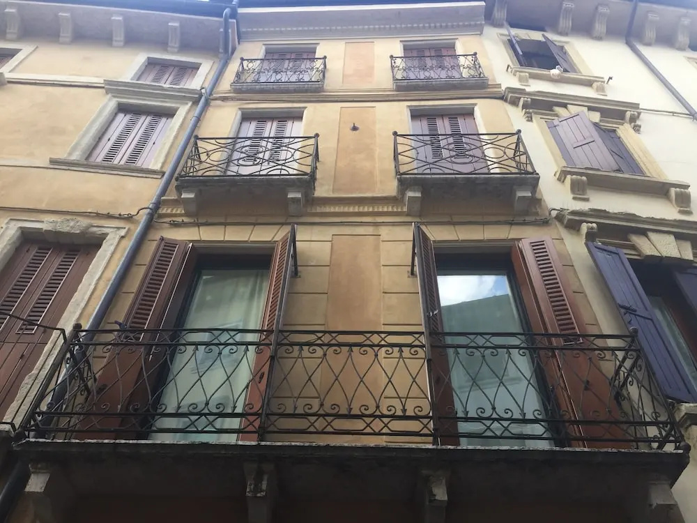 Holiday Verona