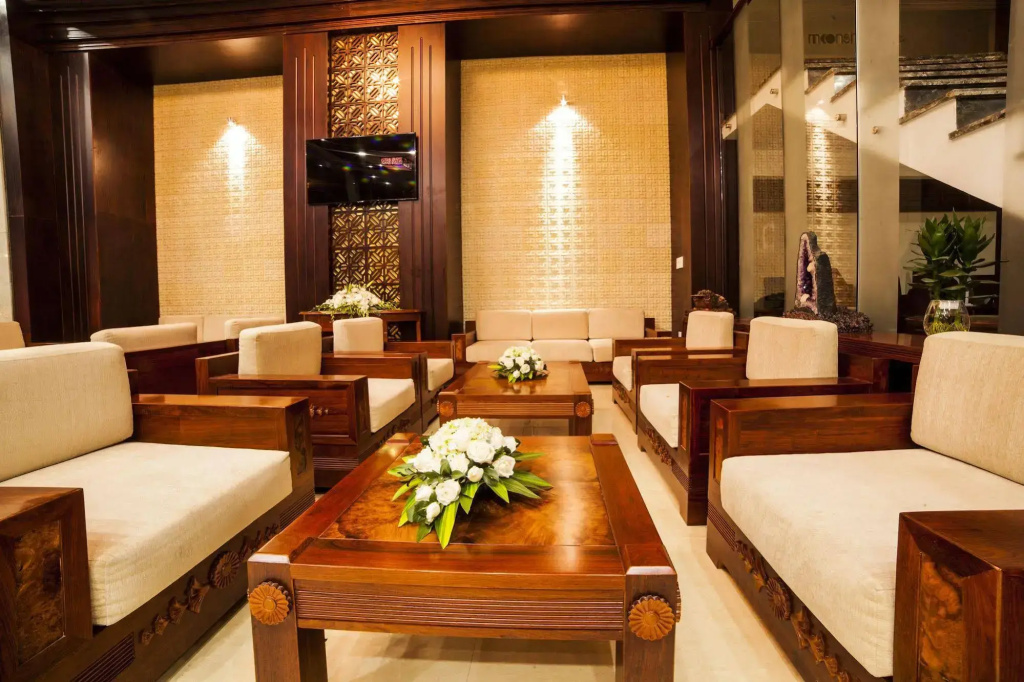Moonlight Hotel Hue