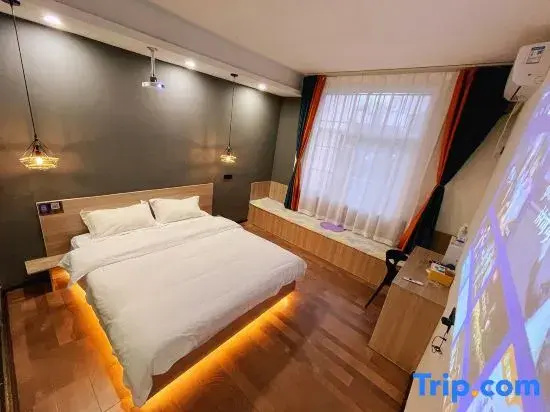 Madrigal hotel 57