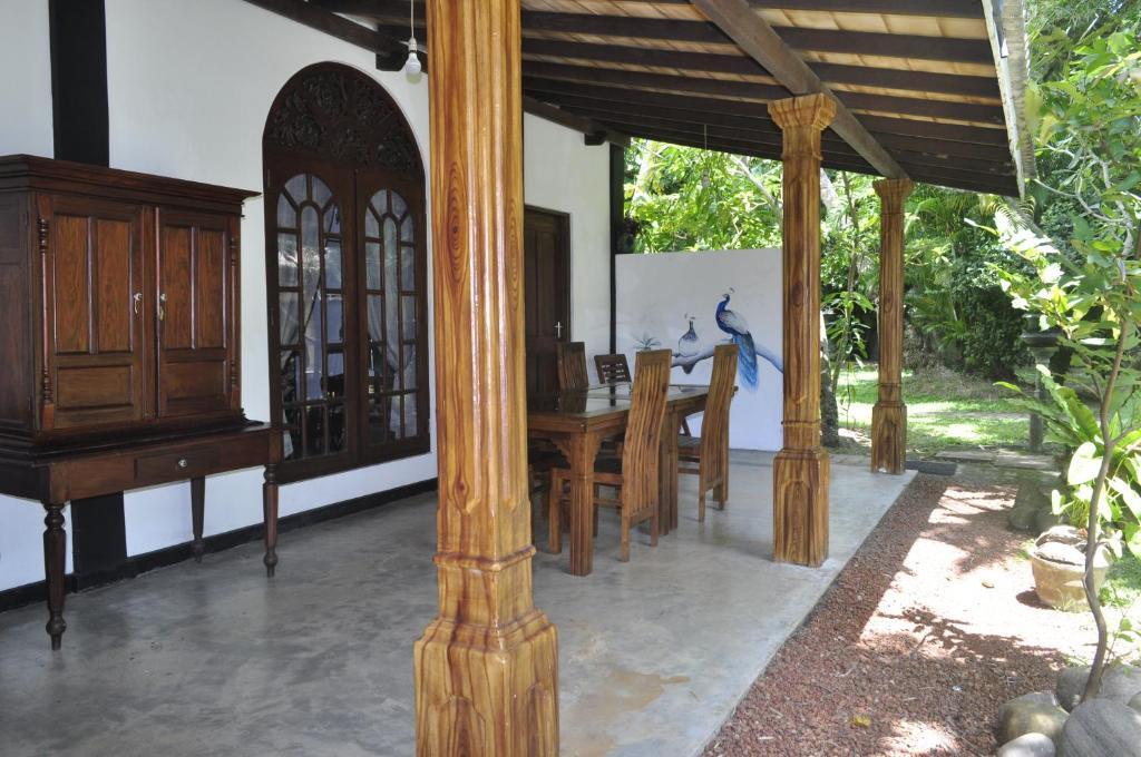 Villa 80