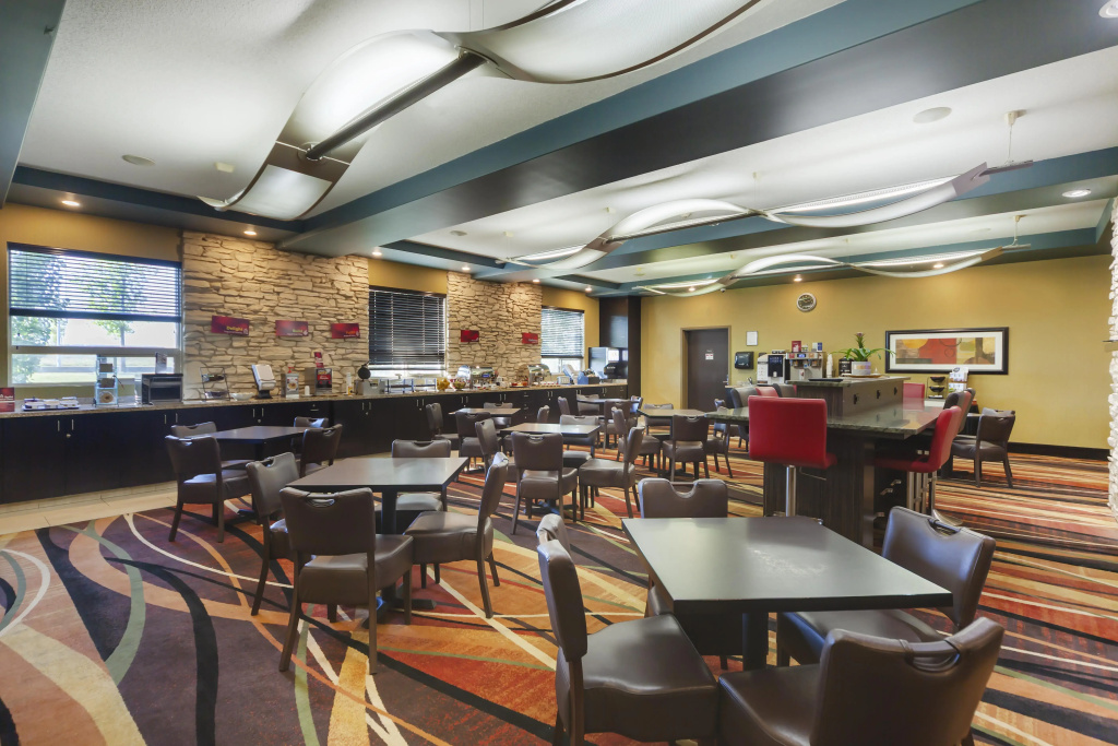 Best Western Plus Sherwood Park Inn & Suites - фото 31