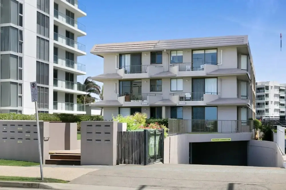 Beachfront Studio With Balcony & Stunning Views