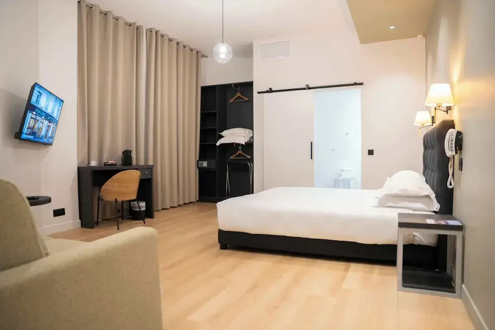 Standard Family room