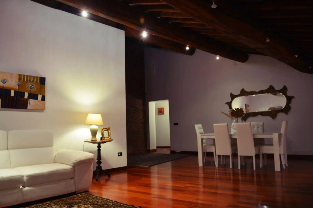 gallery_image_hidden_8