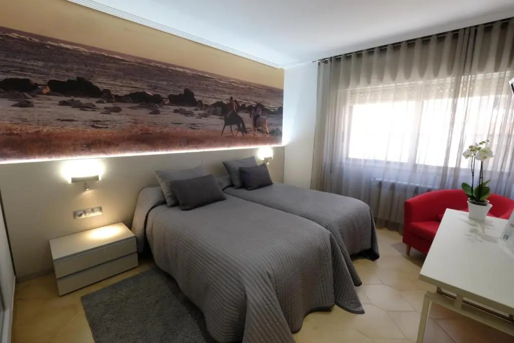 Double room (full double bed)