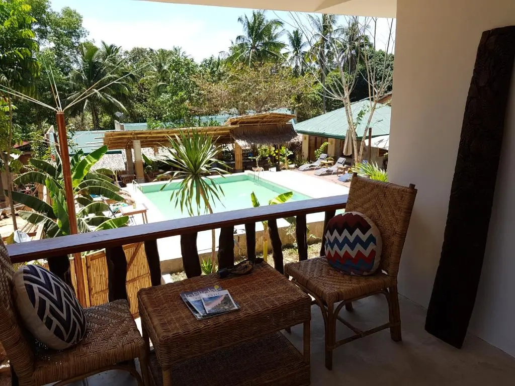 Suite with pool view