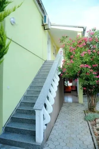 Apartments Marina