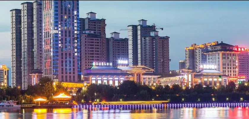 Ace International Hotel — фото