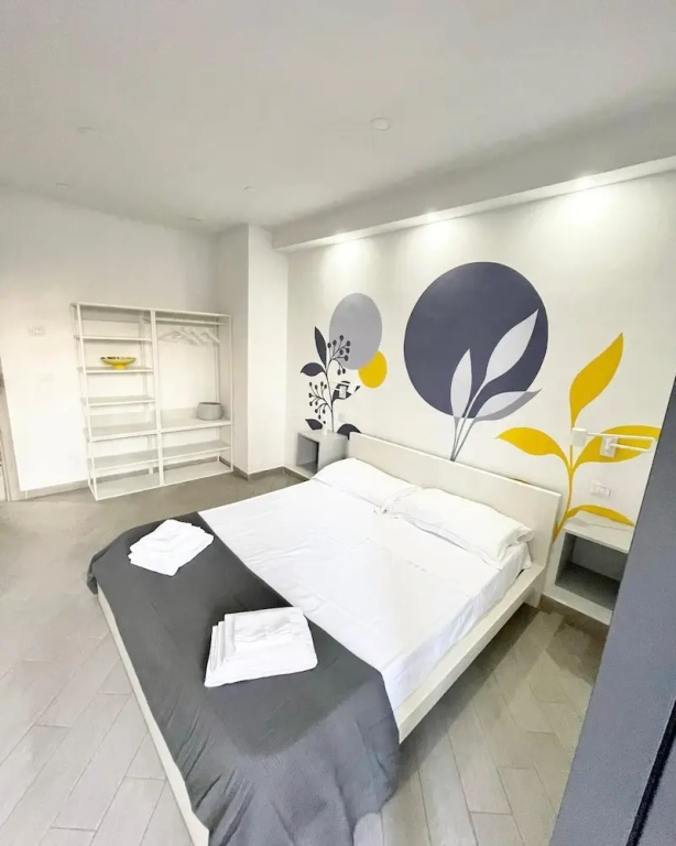 Standard Double room with balcony and with city view (full double bed)