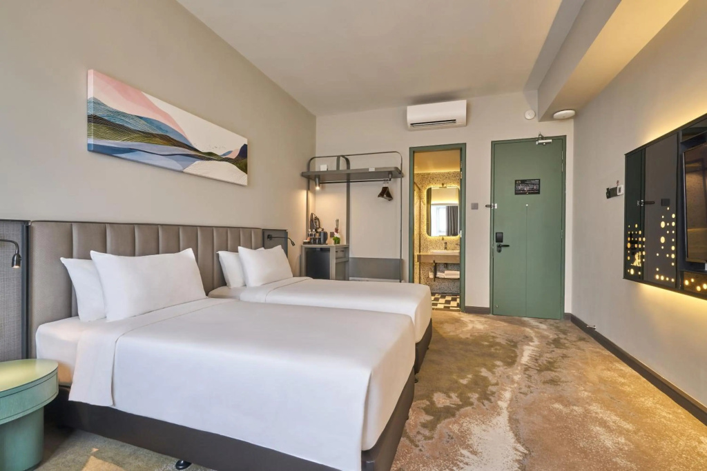 Отель Sleeping Lion Suites в Куала-Лумпуре