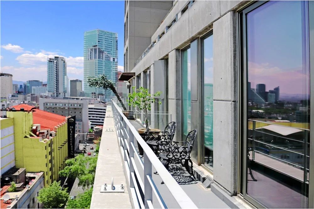 Apartment with city view