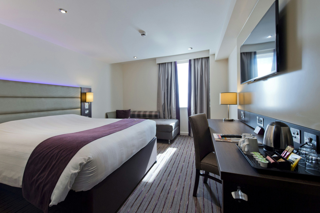 Premier Inn London Southgate — фото