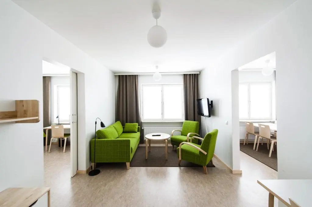 2 Bedrooms Apartment