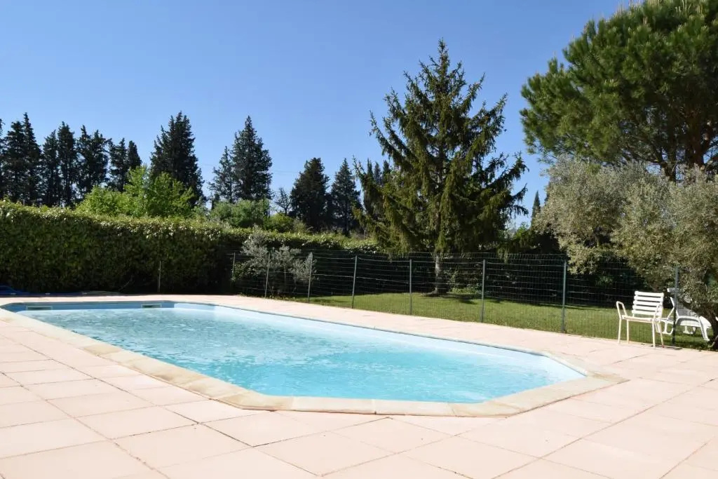 Afficher la photo 8 — Accent Immobilier - Maison Eygalieres, Piscine, 4/6 Pers