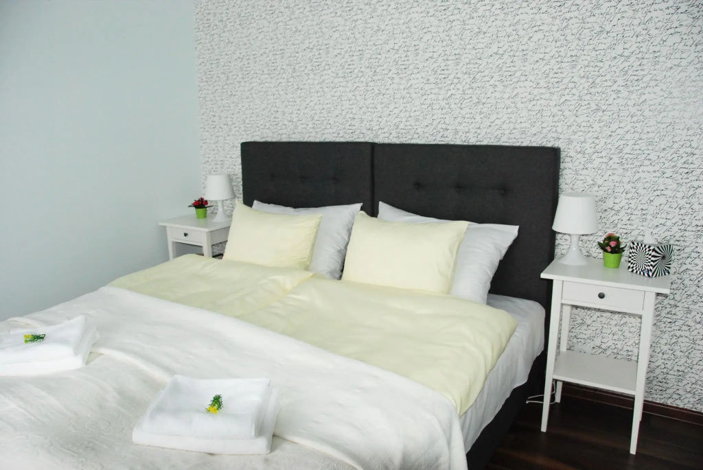 7th Room Guest House