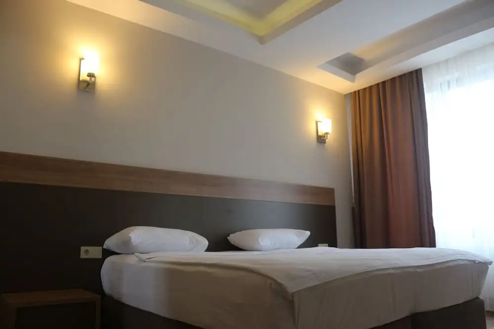 Standard Double room with balcony and with sea view (full double bed)