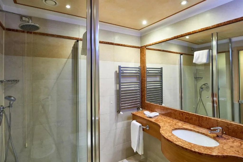 Cruise Hotel - Chambres