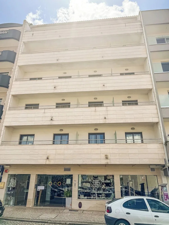 Hotel 13 de Outubro by Umbral
