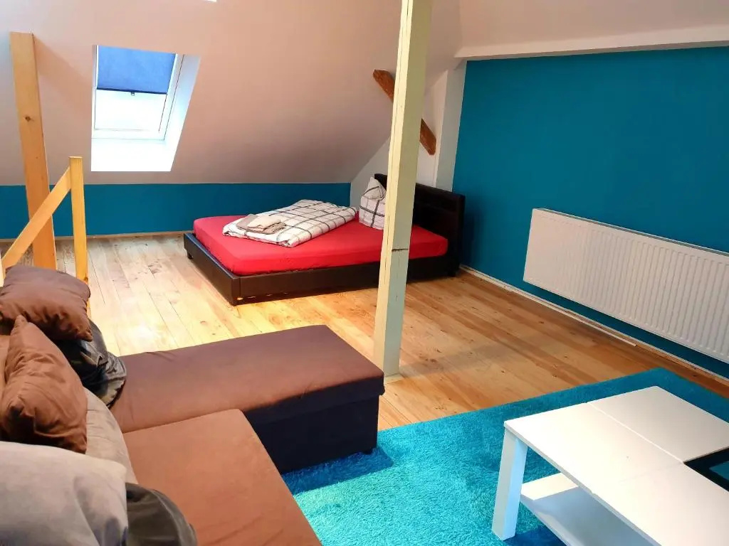 3 Bedrooms Apartment