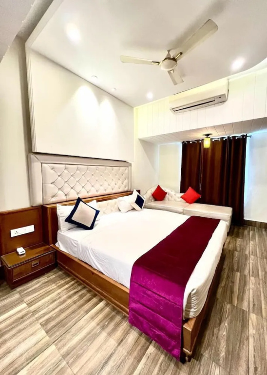 Gopinath The Grand - Chambres