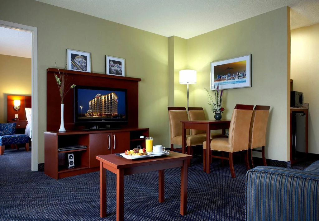 Fairfield Inn & Suites Montreal Airport