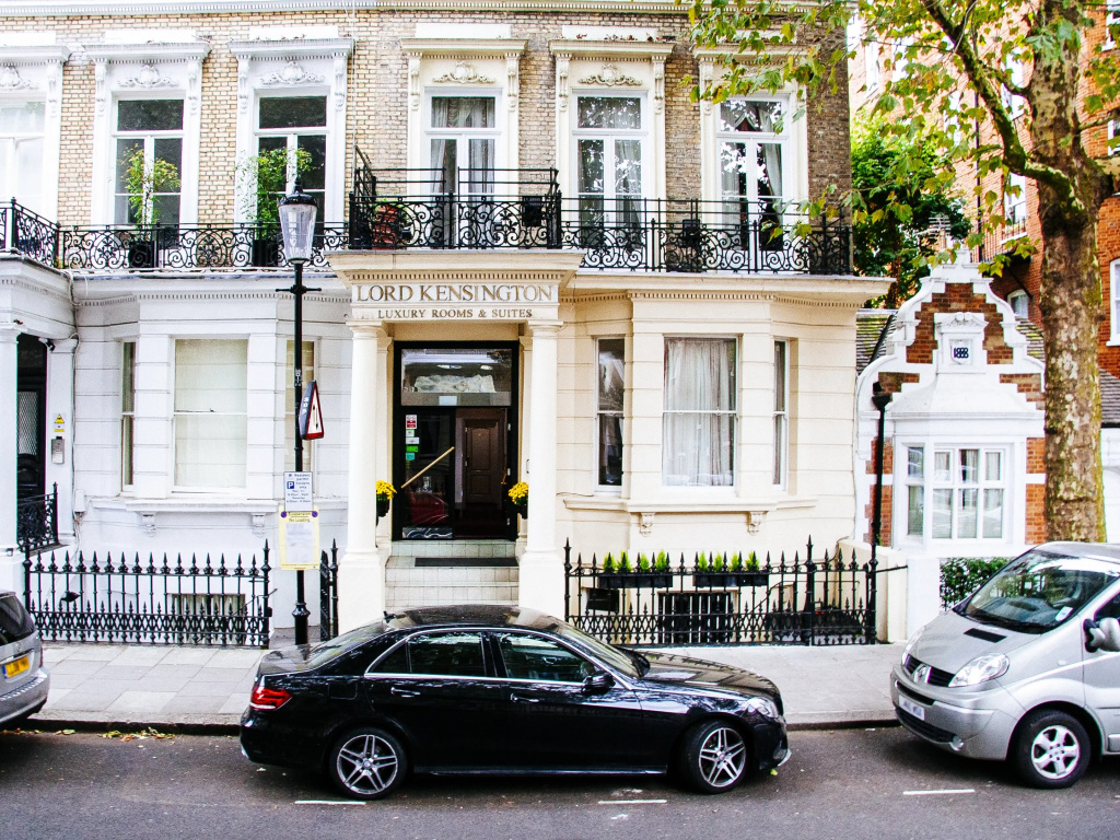 Lord Kensington Hotel