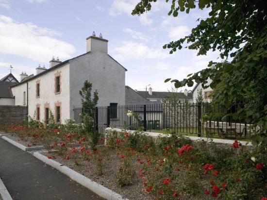 Castletown Gate House image