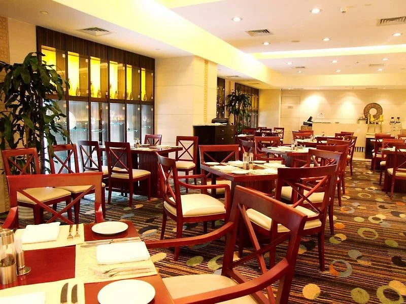 Food & Beverage