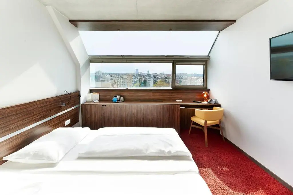 Deluxe Double room (twin beds)
