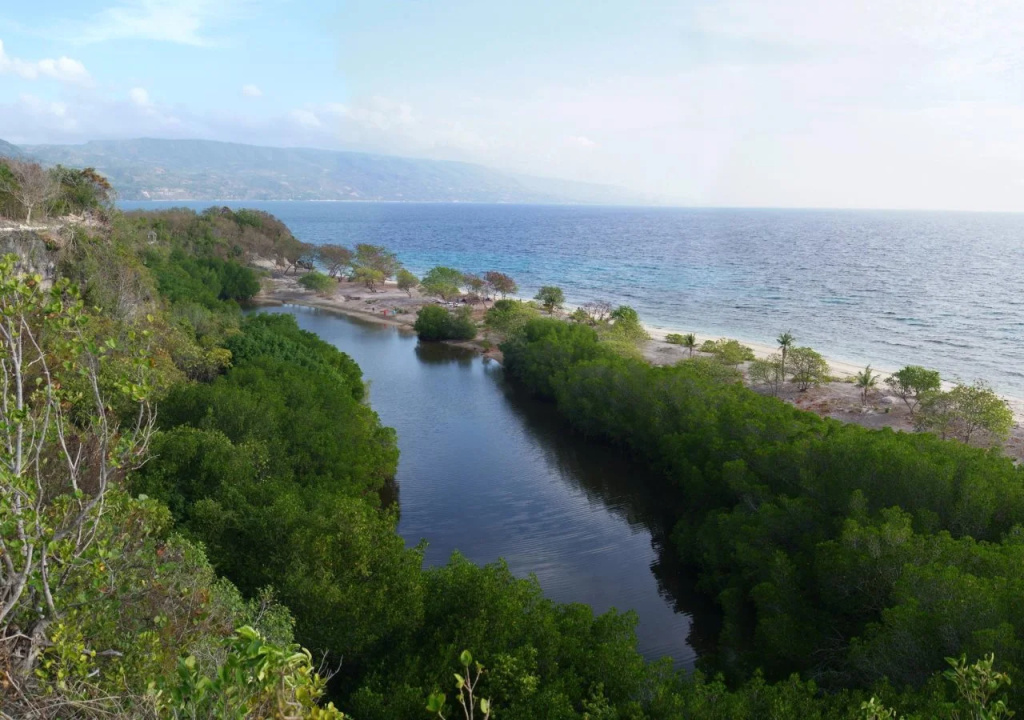 Beach & Waterfront