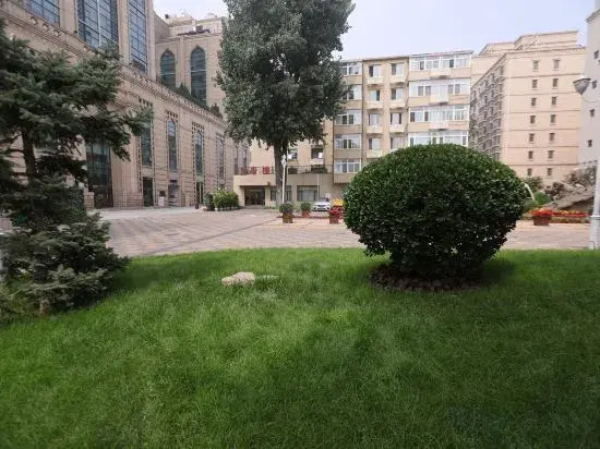 Beijing Xinjiang Plaza Yingbin Building