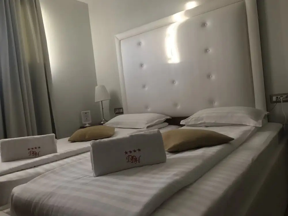 Standard Double room (twin beds)