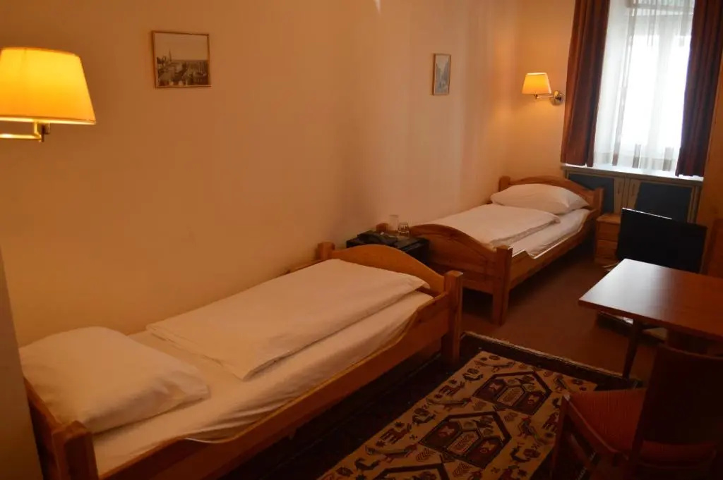 Standard Double room (twin beds)