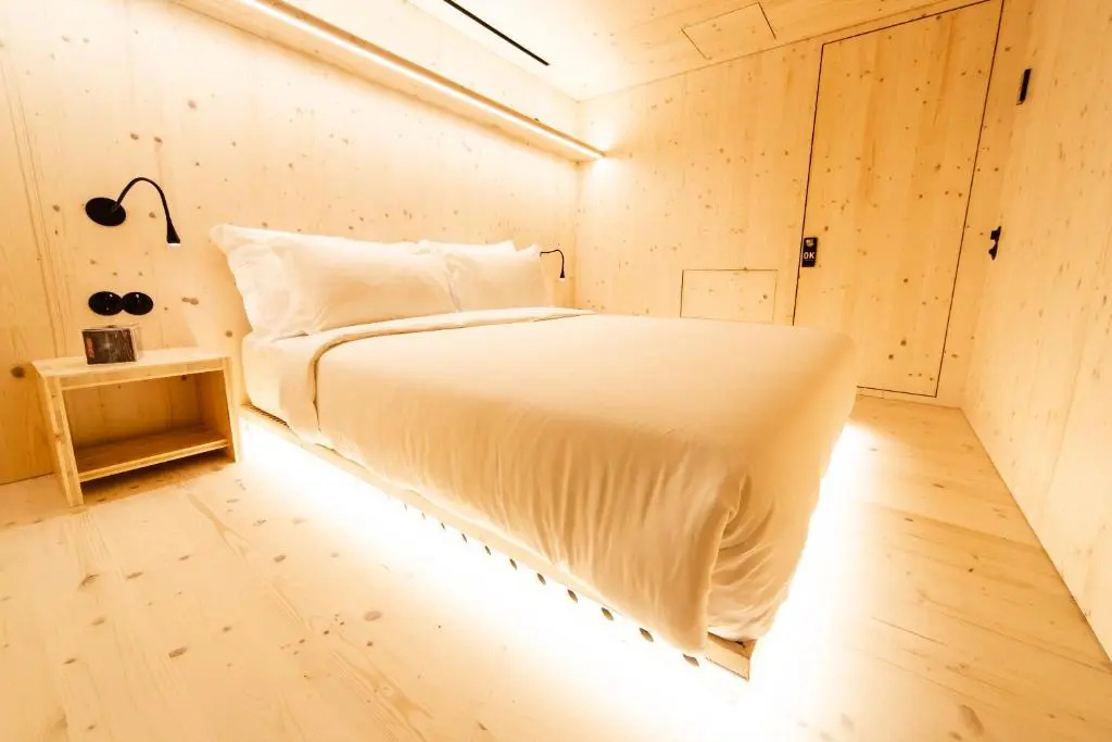 Double Box (full double bed)