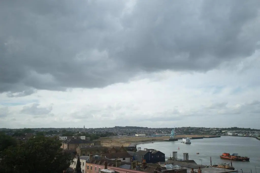 豪華河景雙人房,配有雙人床