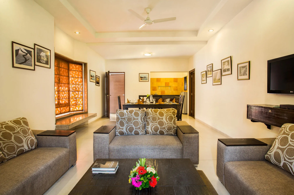 The Riverview Retreat, Corbett