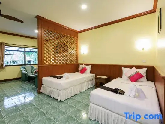 Double Suite (full double bed)