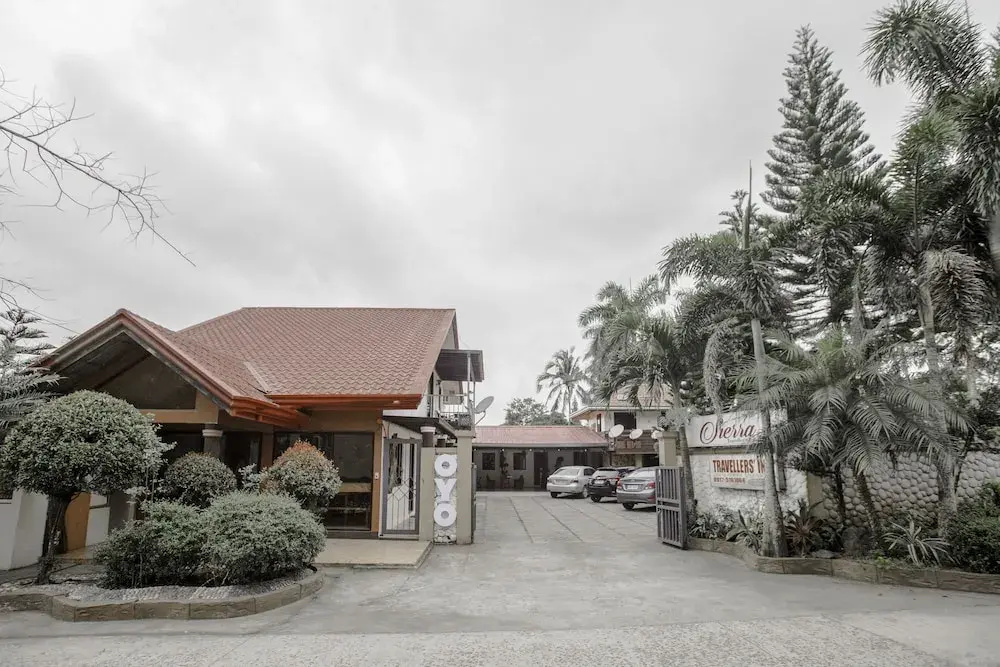 OYO 741 Sierra Travellers Inn