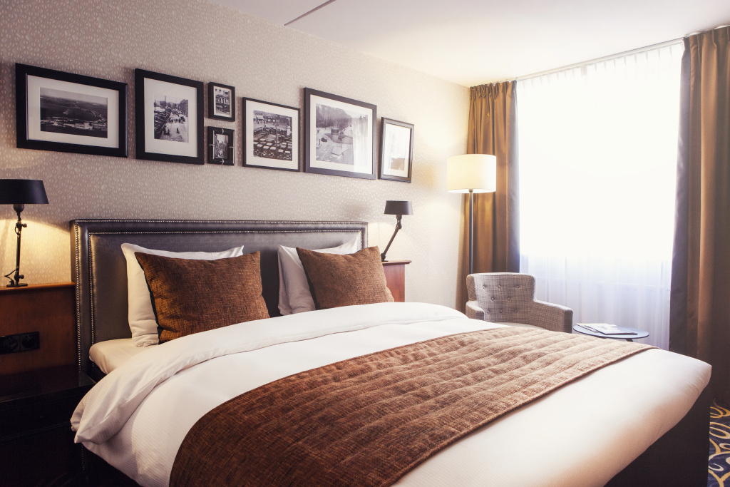 Carlton Square Hotel — 2