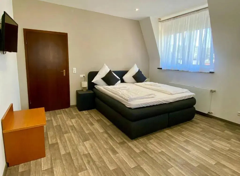 Economy Double room (twin beds)