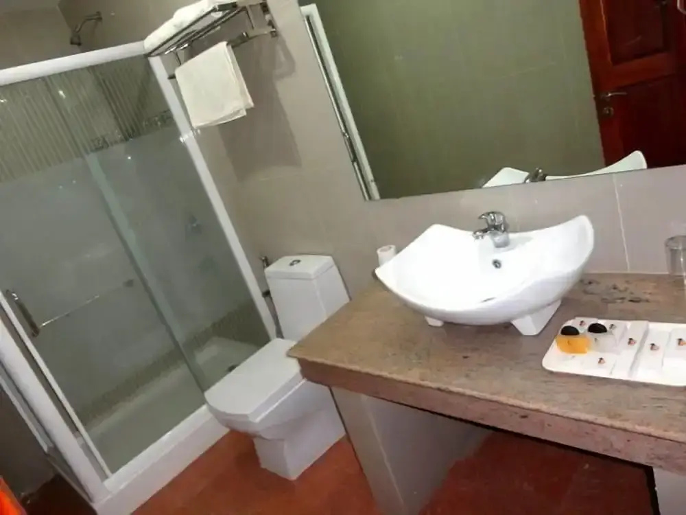 Tilko Jaffna City Hotel - Chambres