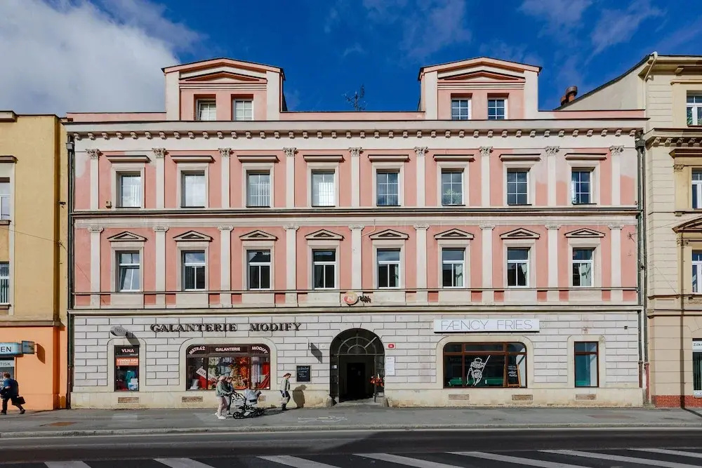 Avantgarde apartments