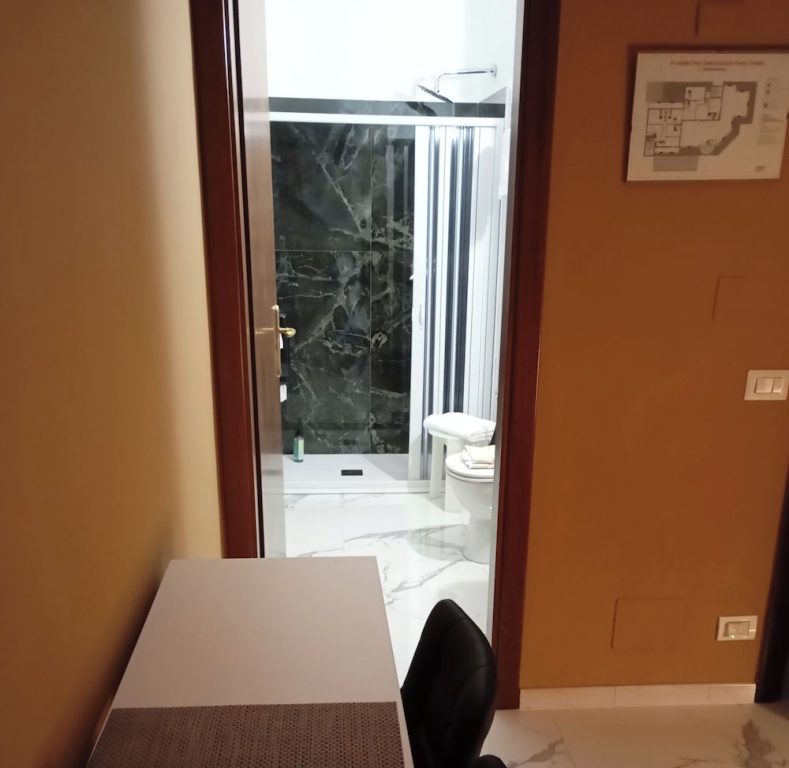 Economy room