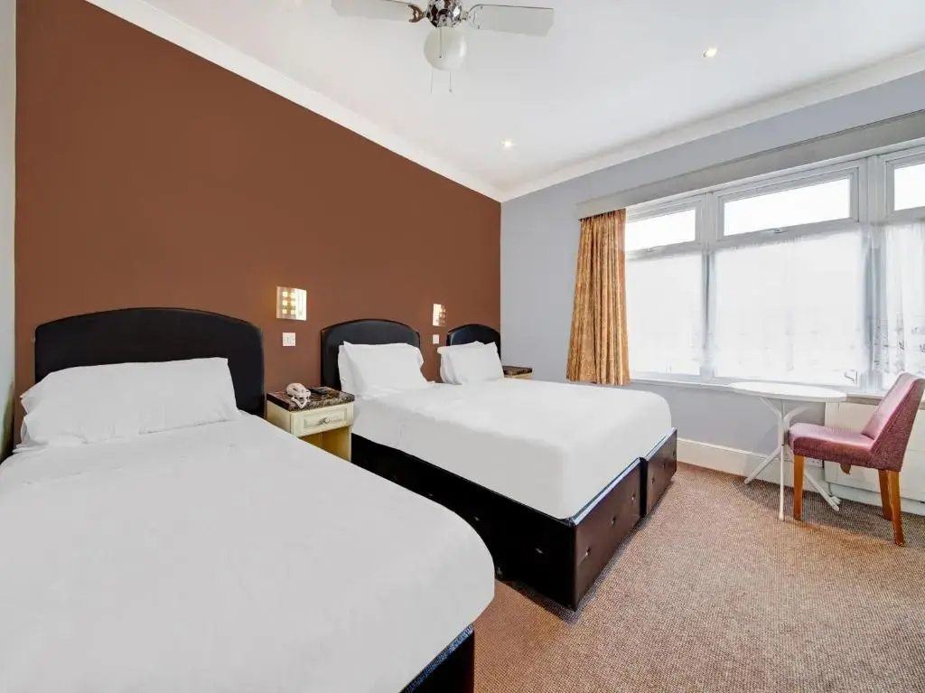 OYO Bostons Manor Hotel, Hanwell London - Chambres