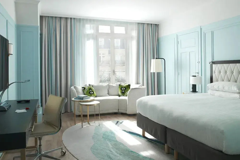 Executive Double room (full double bed)