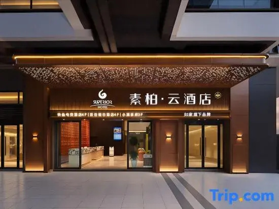Superior Hotel