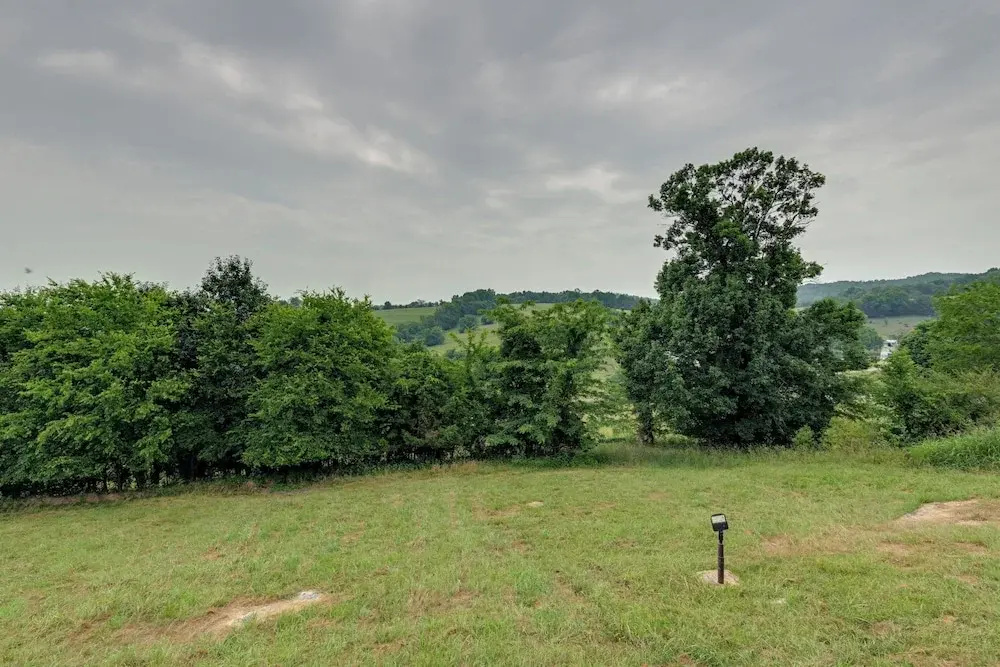 Gordonsville Retreat: Deck w/ Spectacular Views!