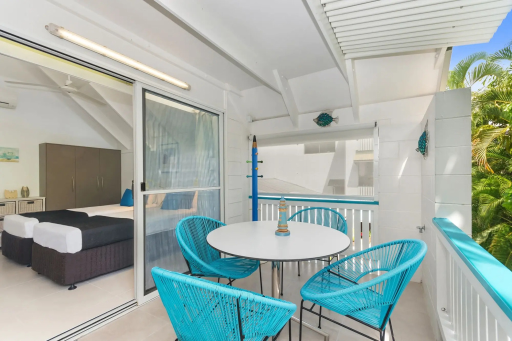 Balcony & Terrace