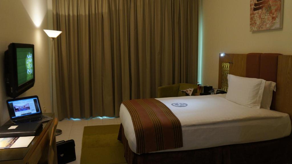 Tamani Marina Hotel & Apartments