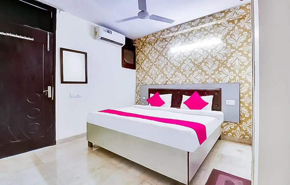 Roomshala 118 Hotel Acclaim 7 sky